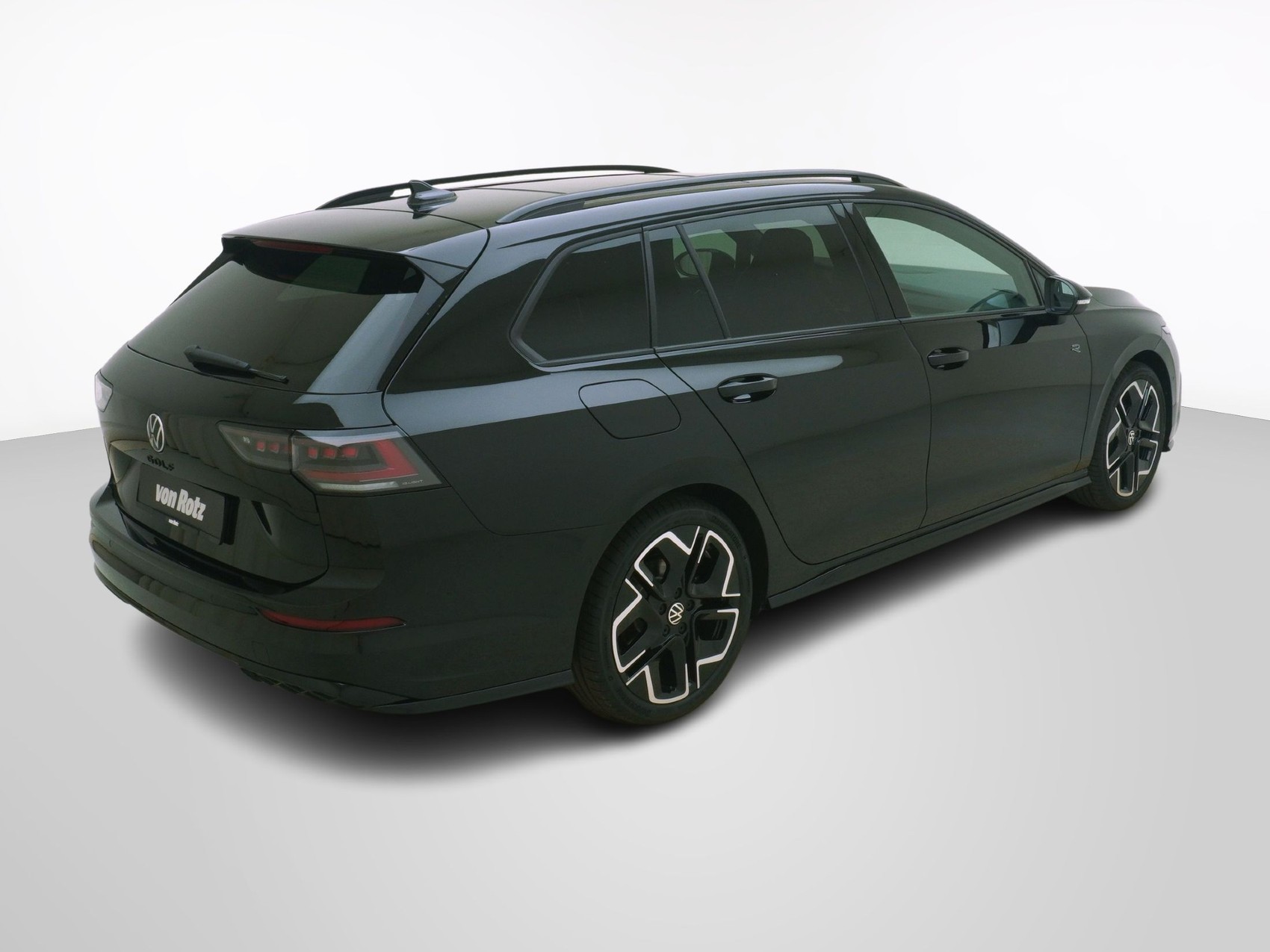VW Golf VIII Variant 1.5 eTSI R-Line DSG-image-4