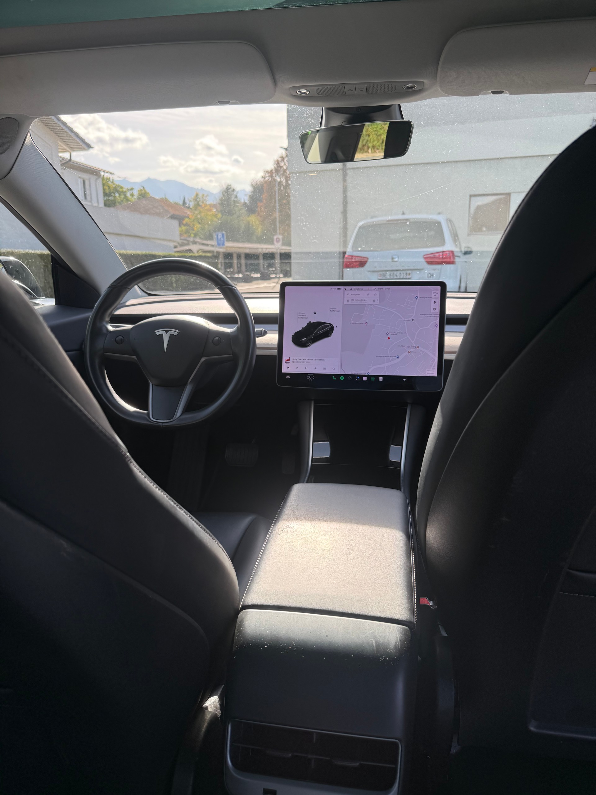 TESLA Long Range D-image-4