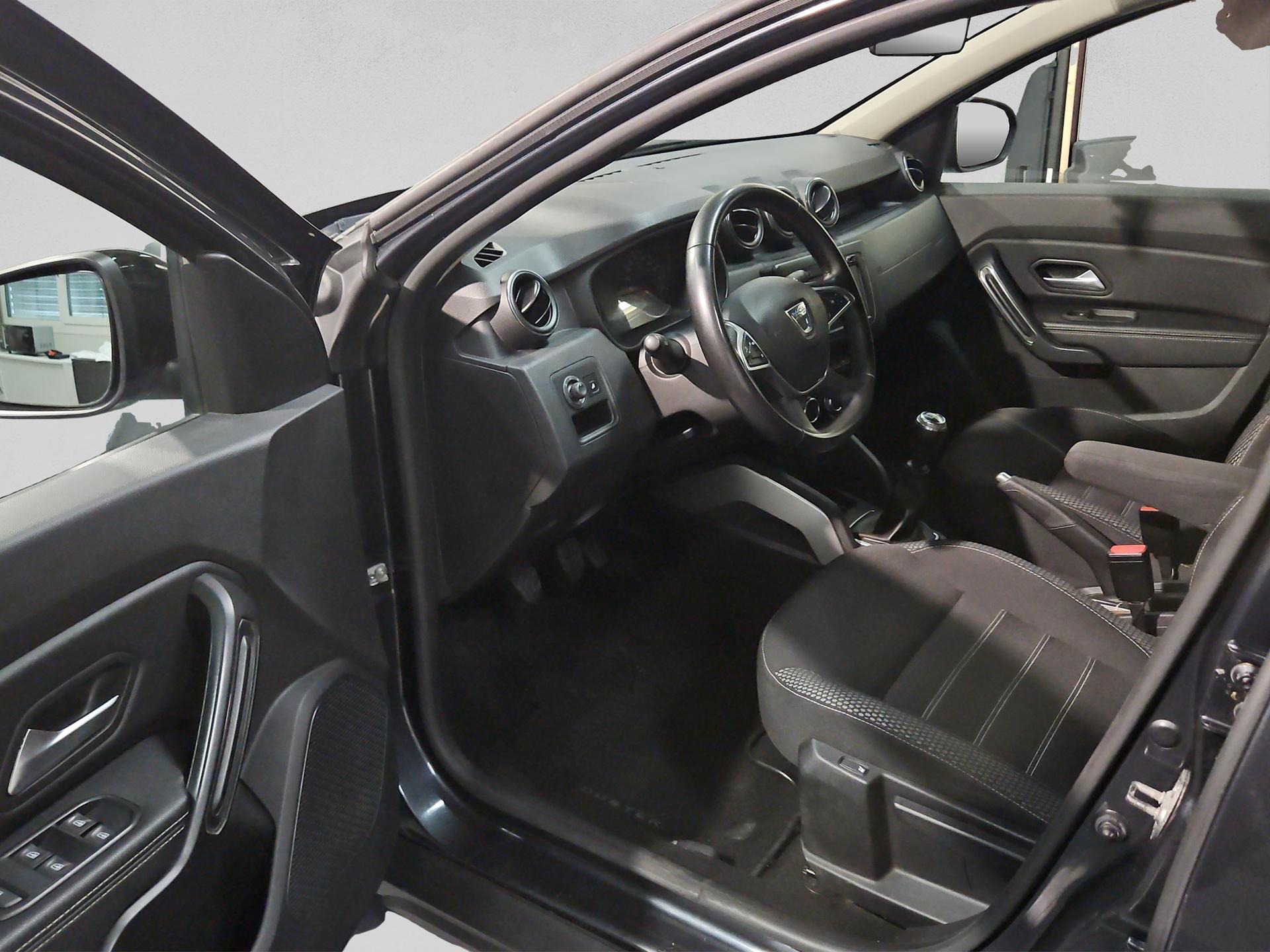 DACIA Duster SCe 115 Prestige 4x4-image-23