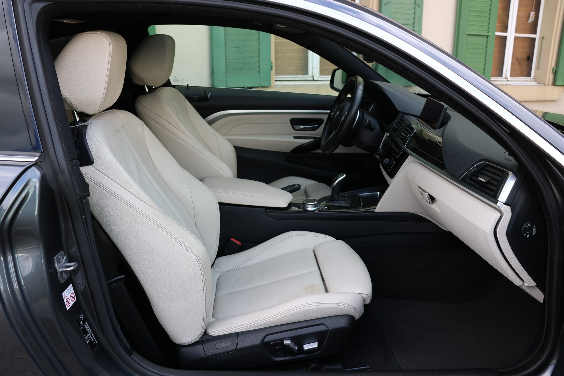 BMW 440i Coupé xDrive M Sport Steptronic (CH)-image-9