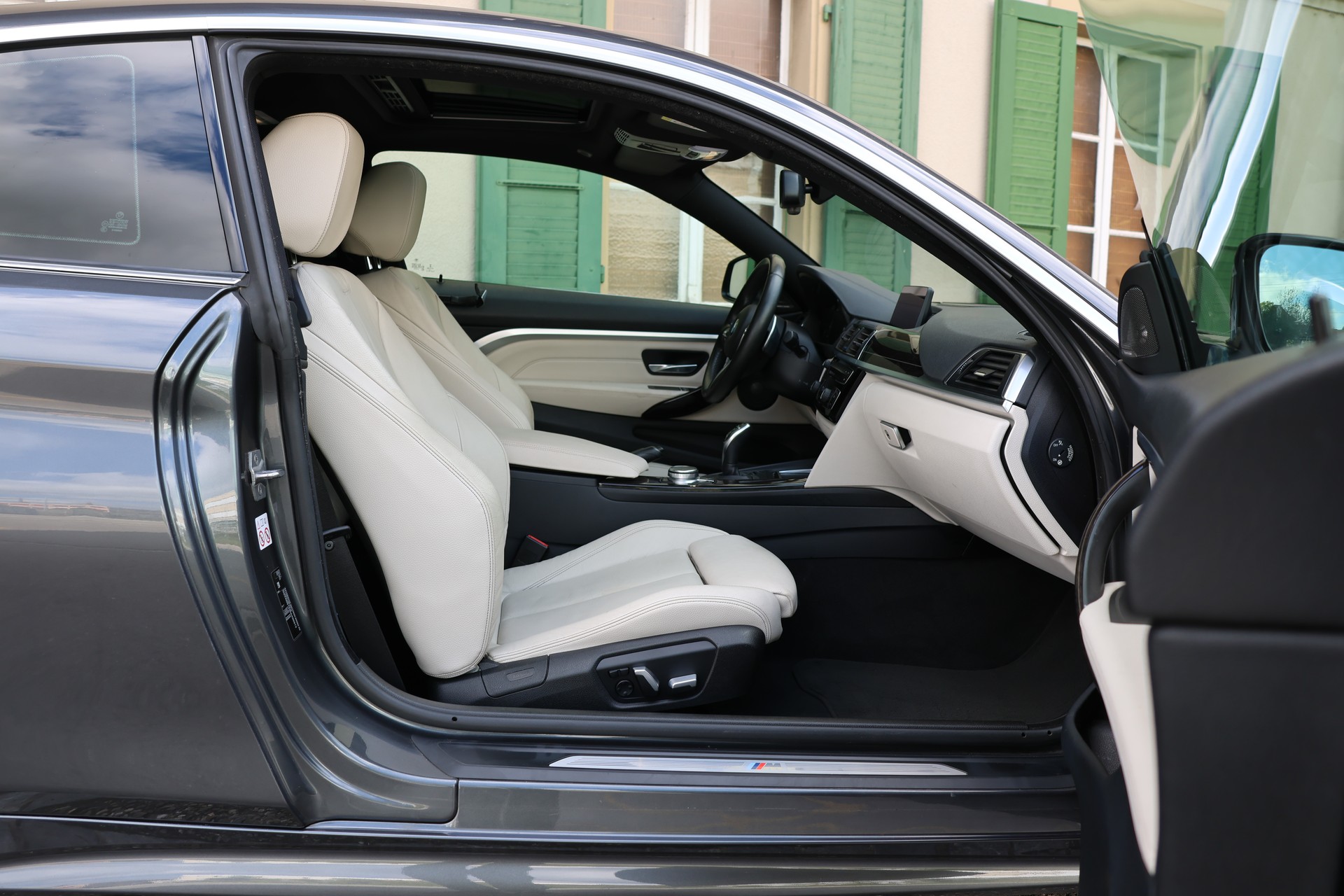 BMW 440i Coupé xDrive M Sport Steptronic (CH)-image-8