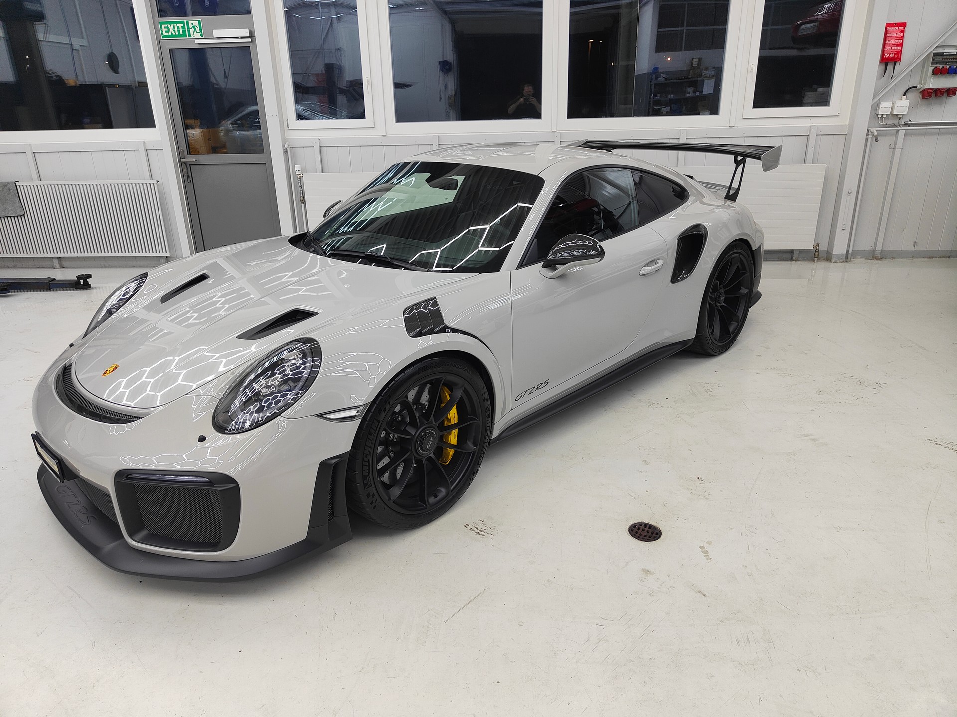PORSCHE 911 GT2 RS PDK-image-4