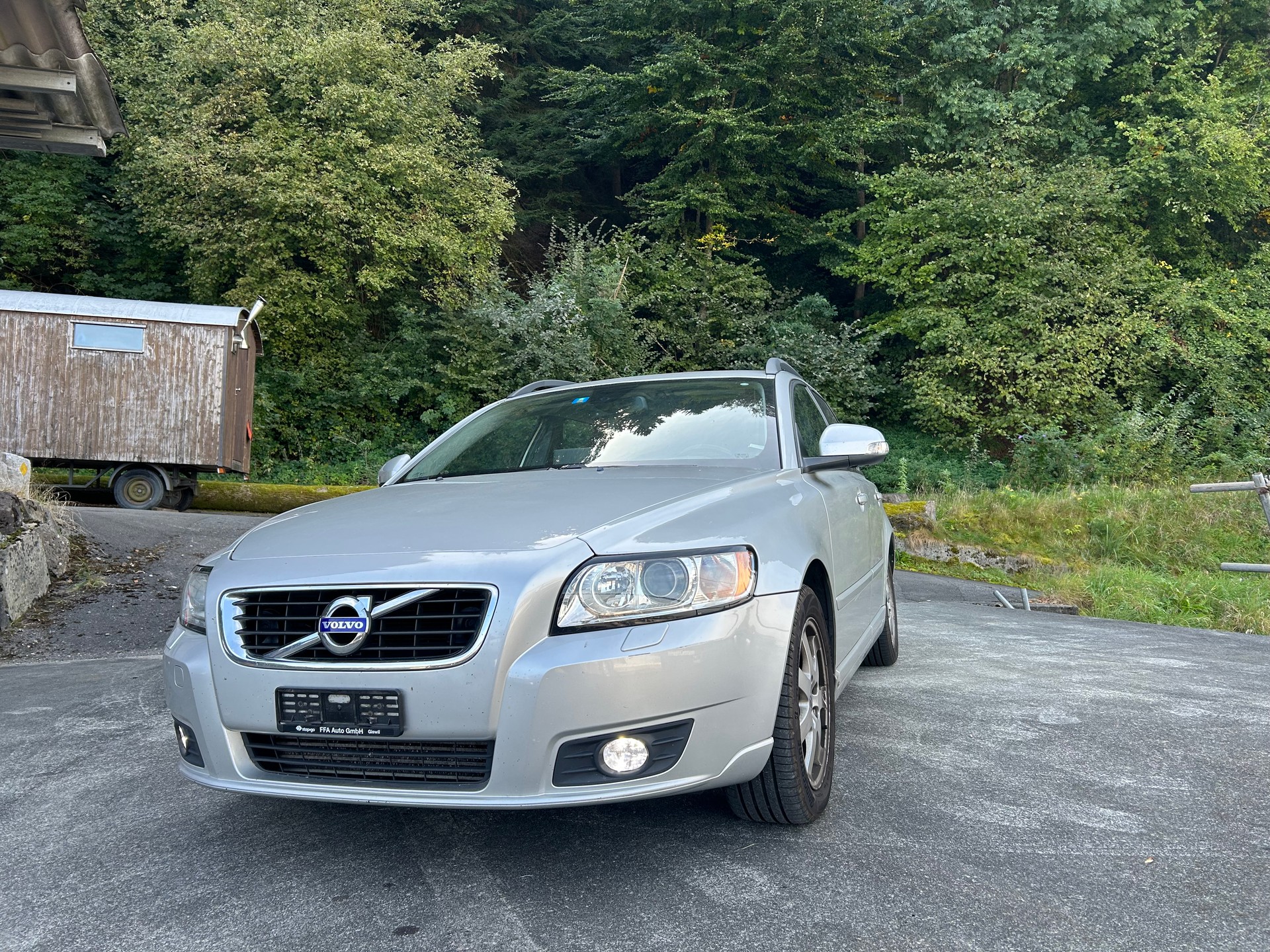 VOLVO V50 D3 R-Design Geartronic-image-0