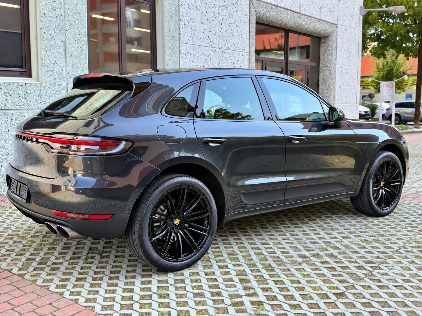 PORSCHE Macan S PDK-image-3
