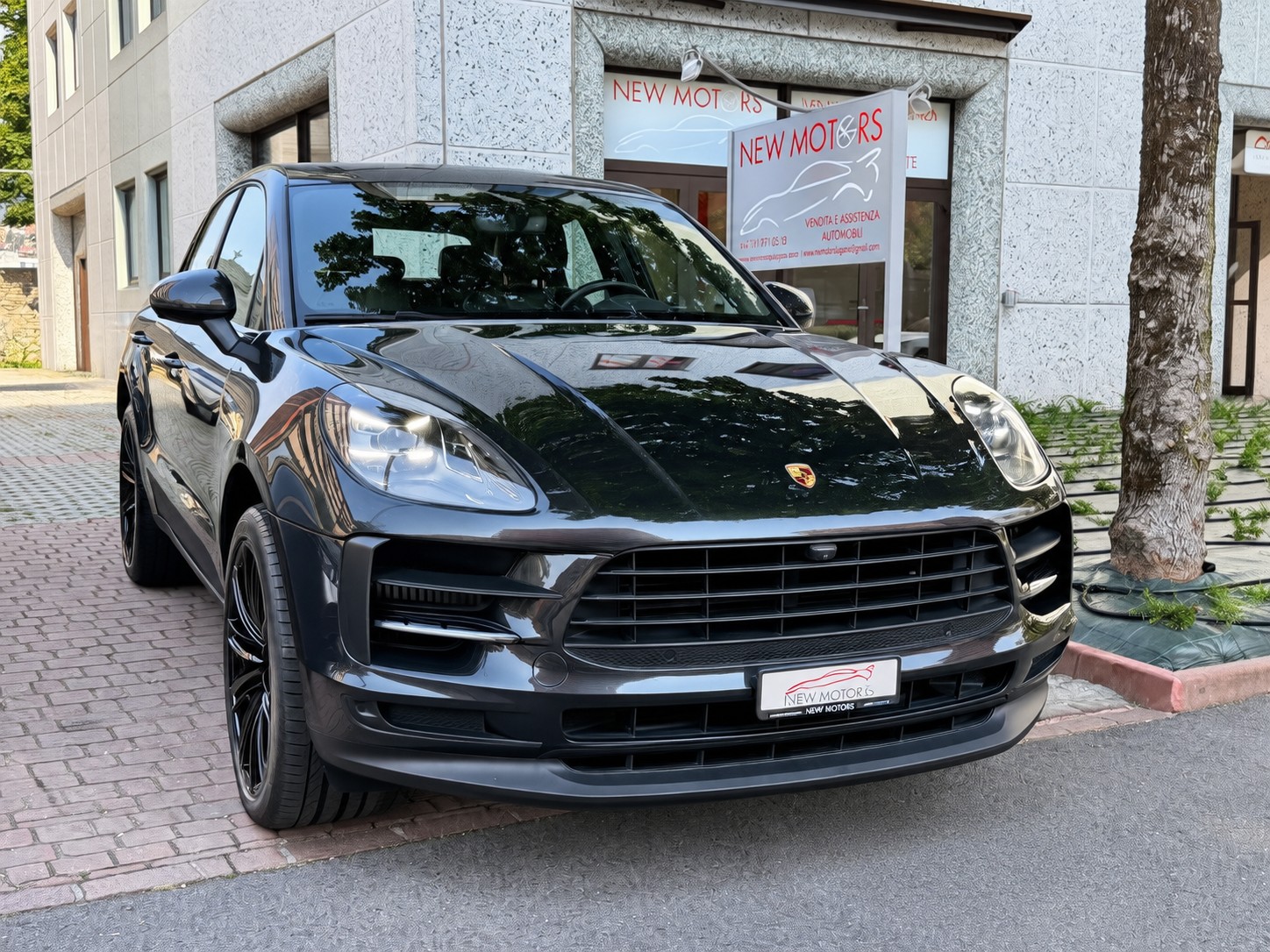 Car photo