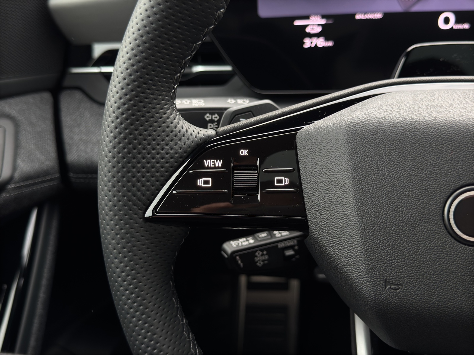 AUDI Q6 e-tron quattro-image-17