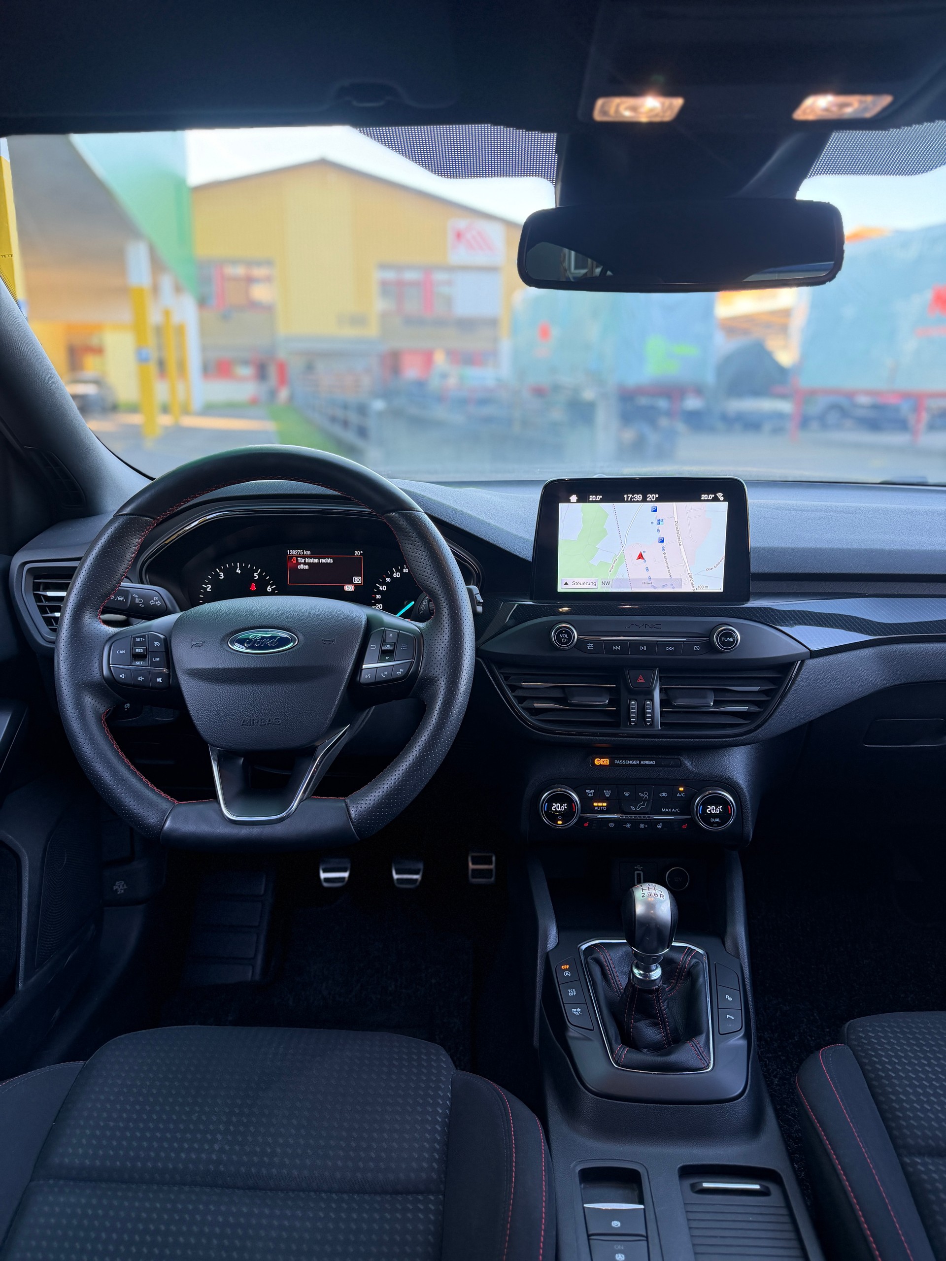FORD Focus 1.0 SCTi Business-image-9