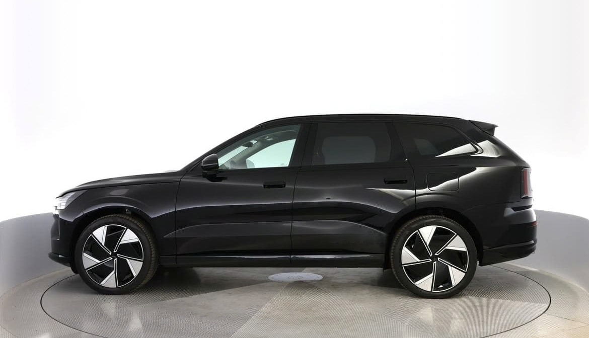 VOLVO EX90 Twin Performance 106 kWh Ultra AWD-image-1
