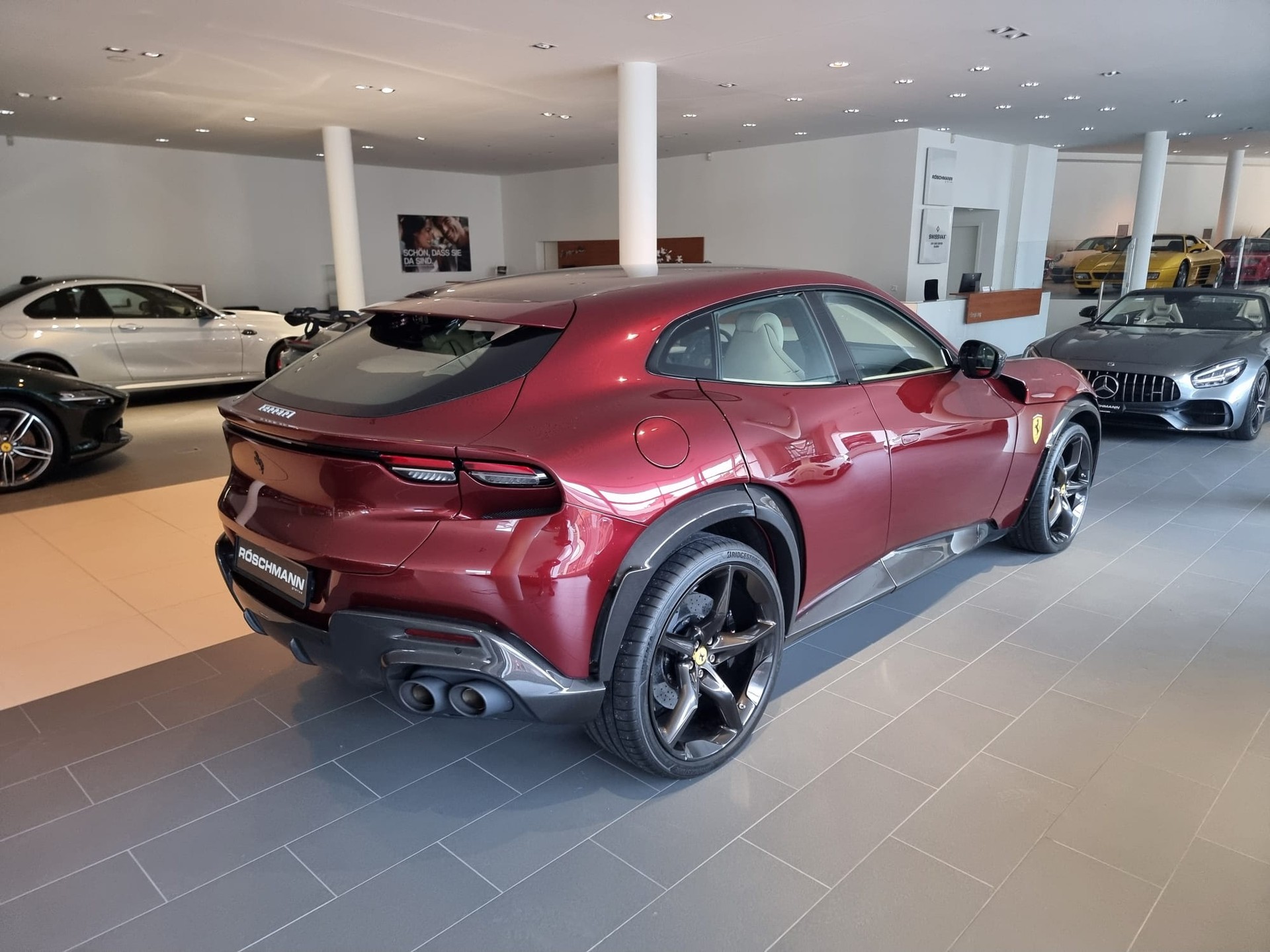 FERRARI Purosangue 6.5 V12-showroom-element-3