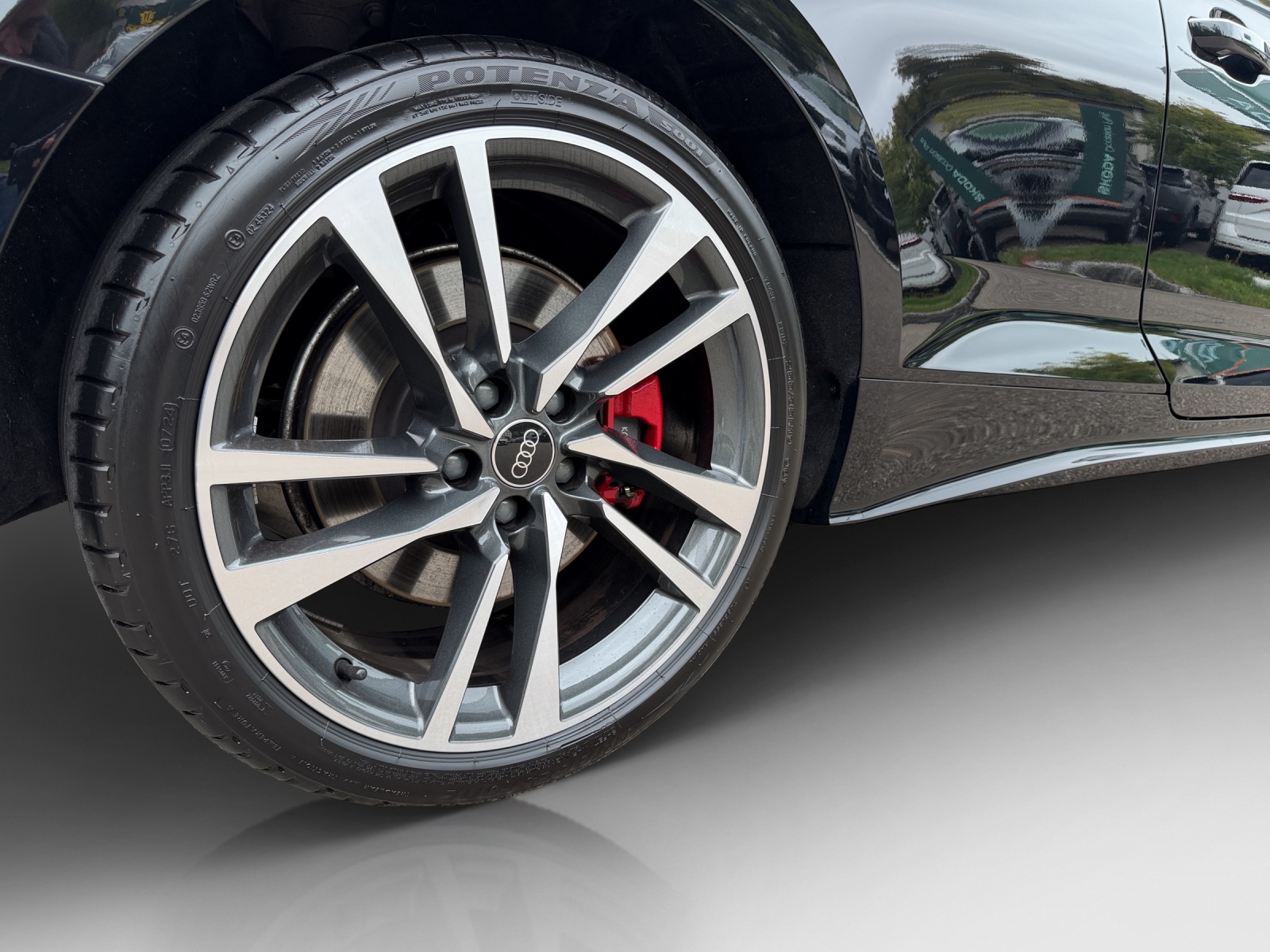 AUDI S5 Cabriolet 3.0 TFSI quattro tiptronic-image-13