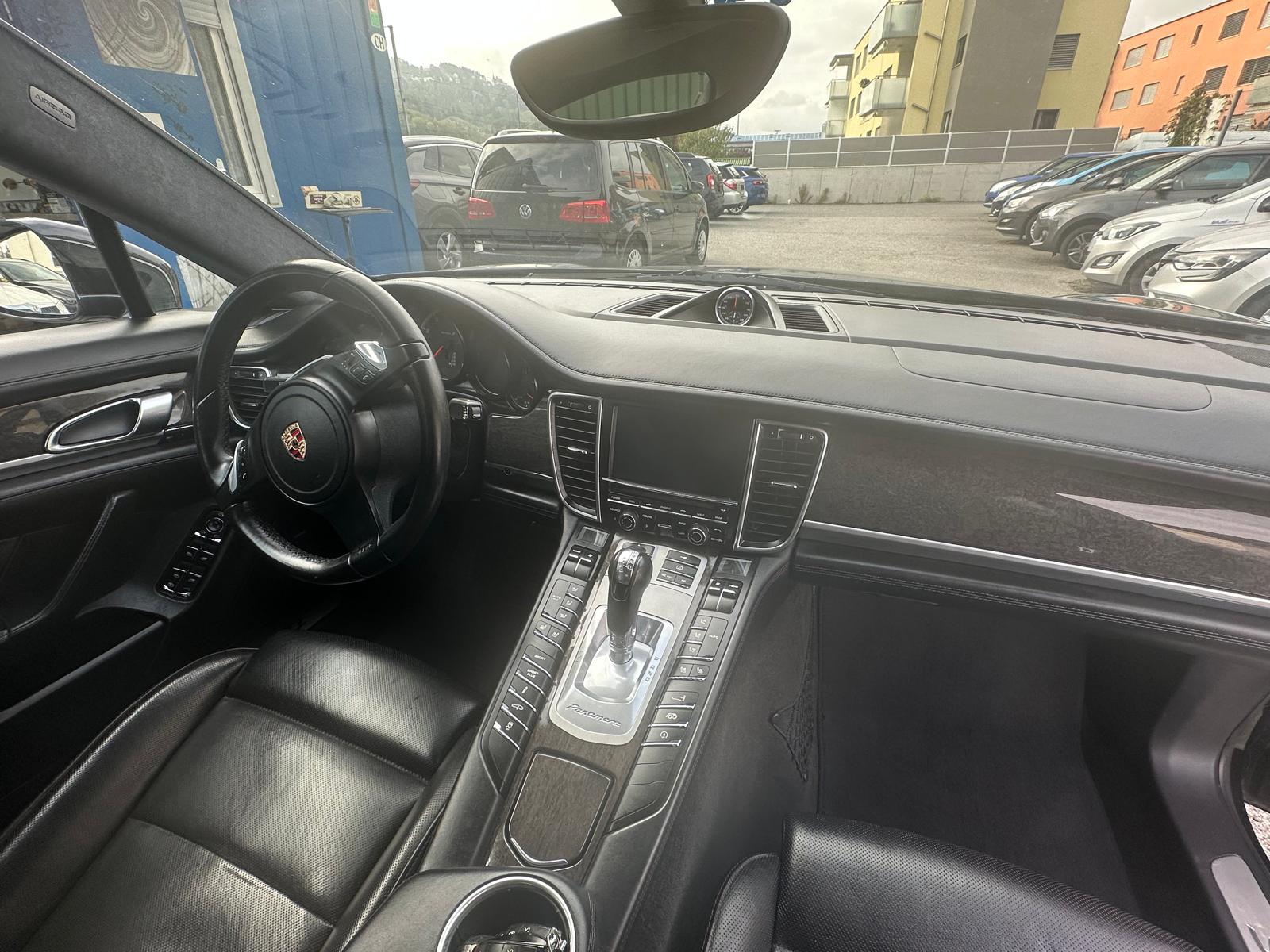 PORSCHE Panamera Turbo S-image-7