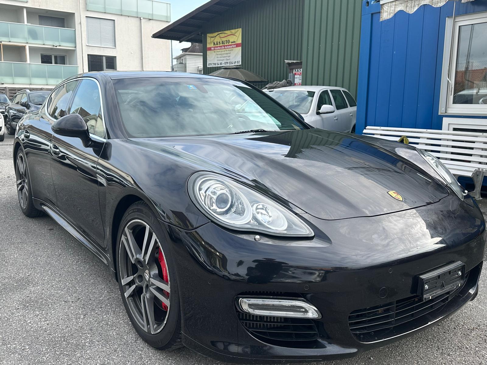 PORSCHE Panamera Turbo S-image-3