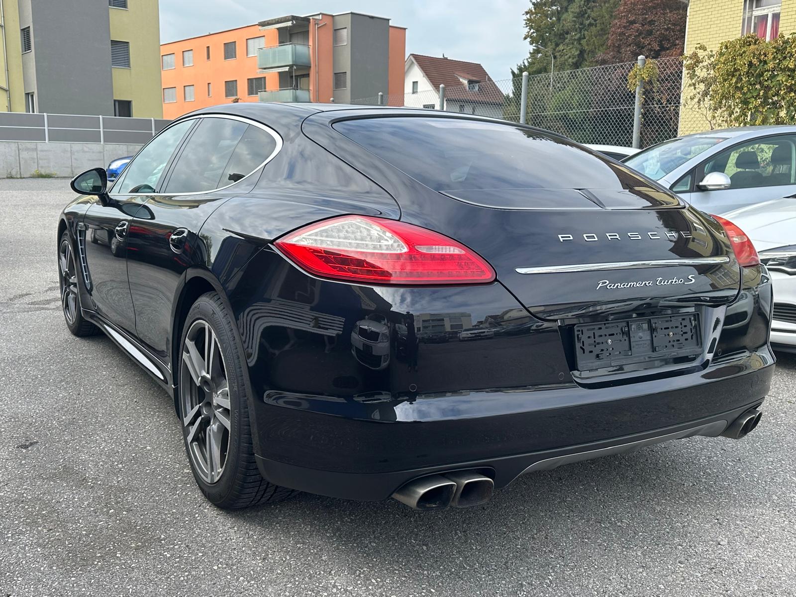 PORSCHE Panamera Turbo S-image-4