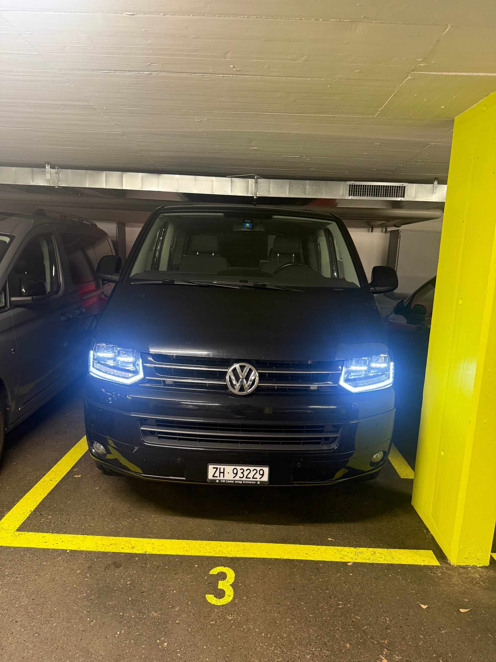 VW Multivan TDI 2.0-image-6