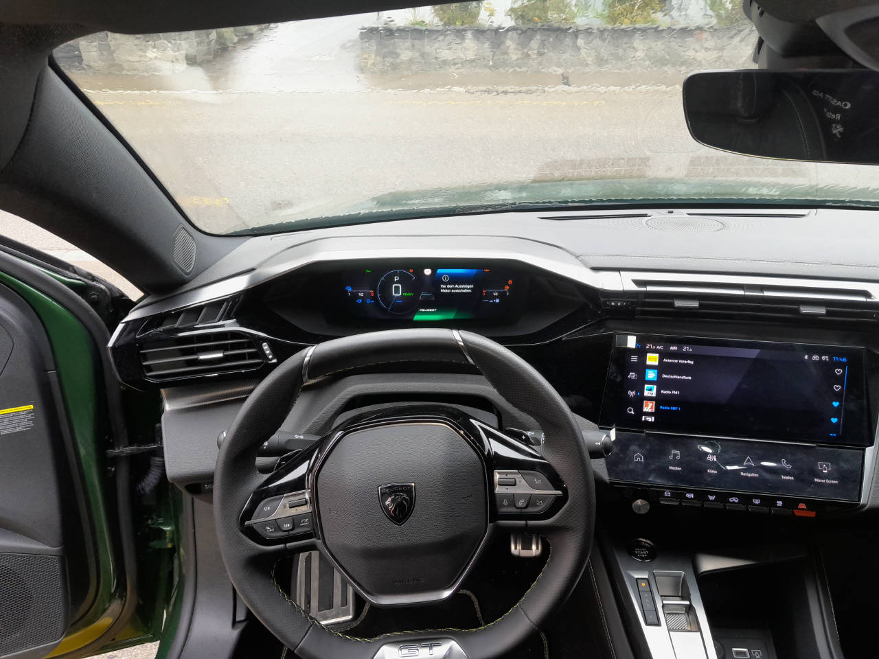 PEUGEOT 308 1.6 PHEV 225 GT-image-6