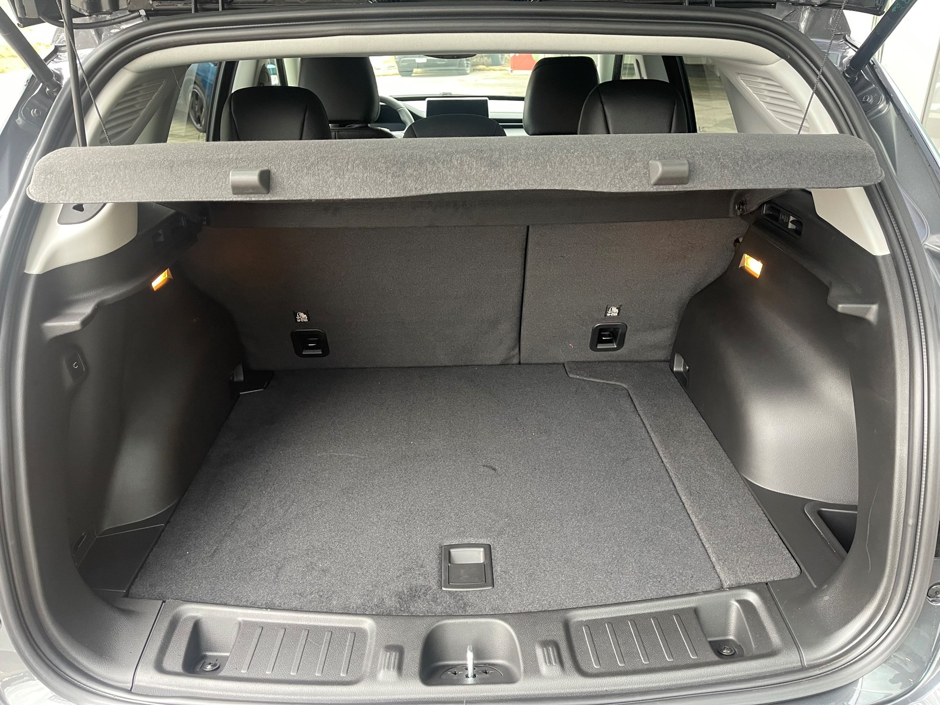 JEEP Compass 1.3 T PHEV Swiss Limited Plus AWD-image-11