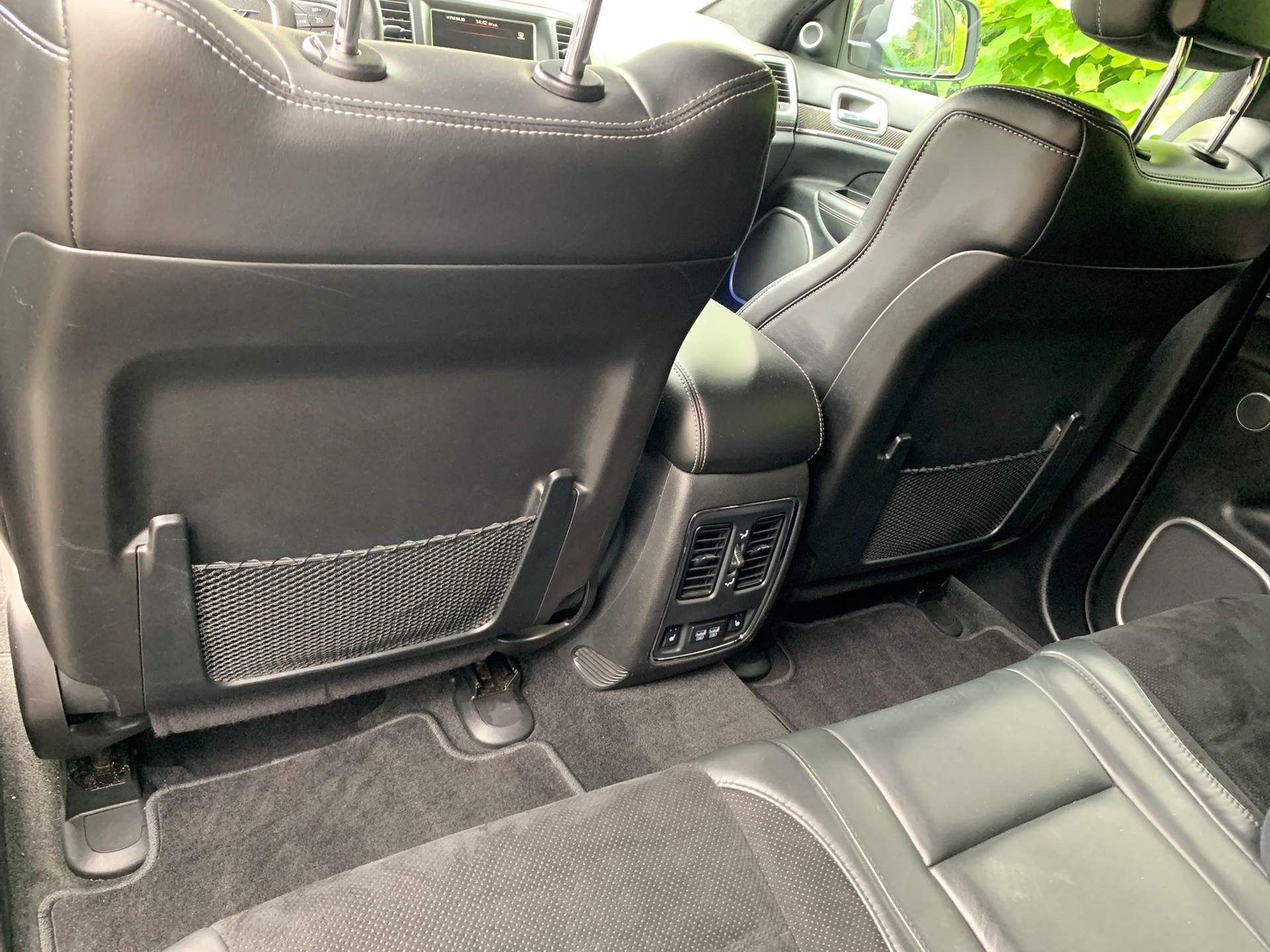 JEEP Grand Cherokee 6.4 V8 HEMI SRT8 Automatic-image-14