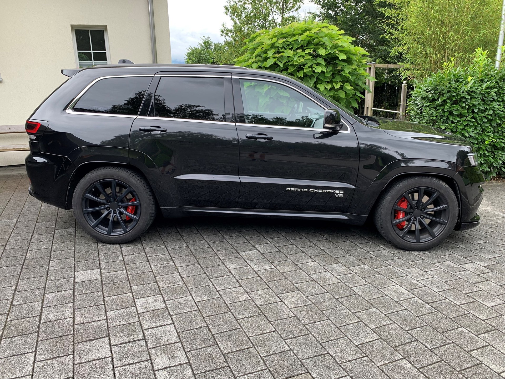 JEEP Grand Cherokee 6.4 V8 HEMI SRT8 Automatic-image-4