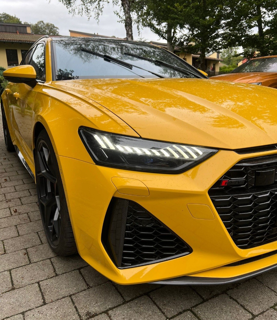 AUDI RS6 Avant 4.0 TFSI V8 Performance quattro-image-2