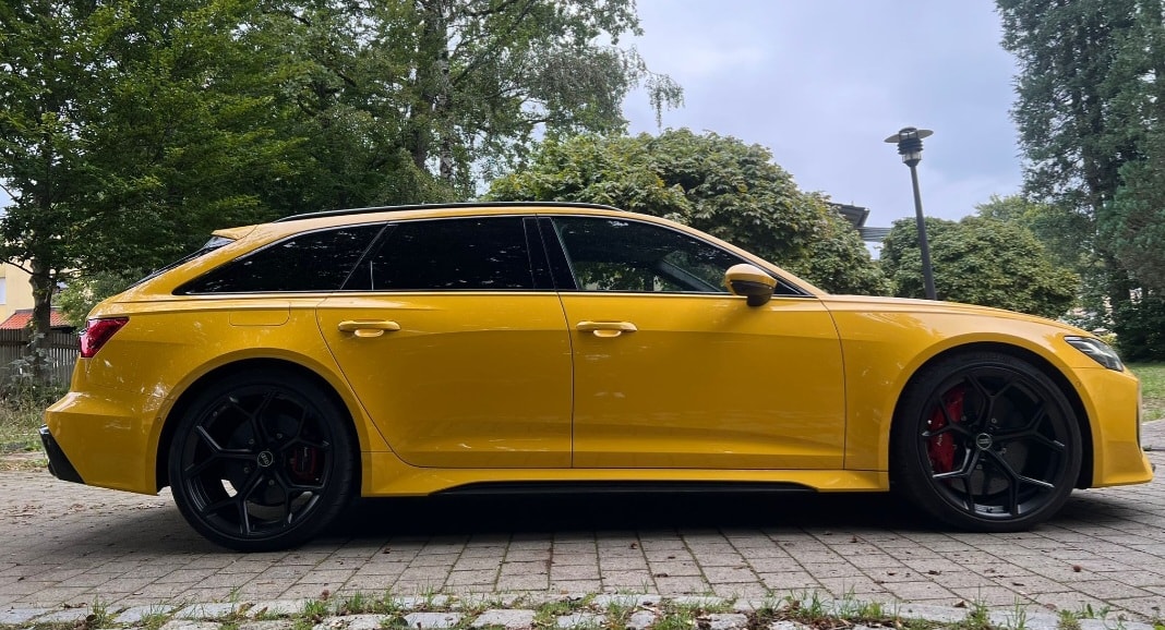 Car photo