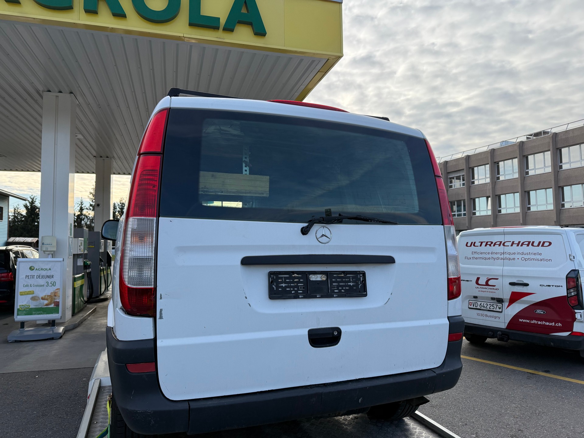 MERCEDES-BENZ Vito 109 CDI EL-image-2