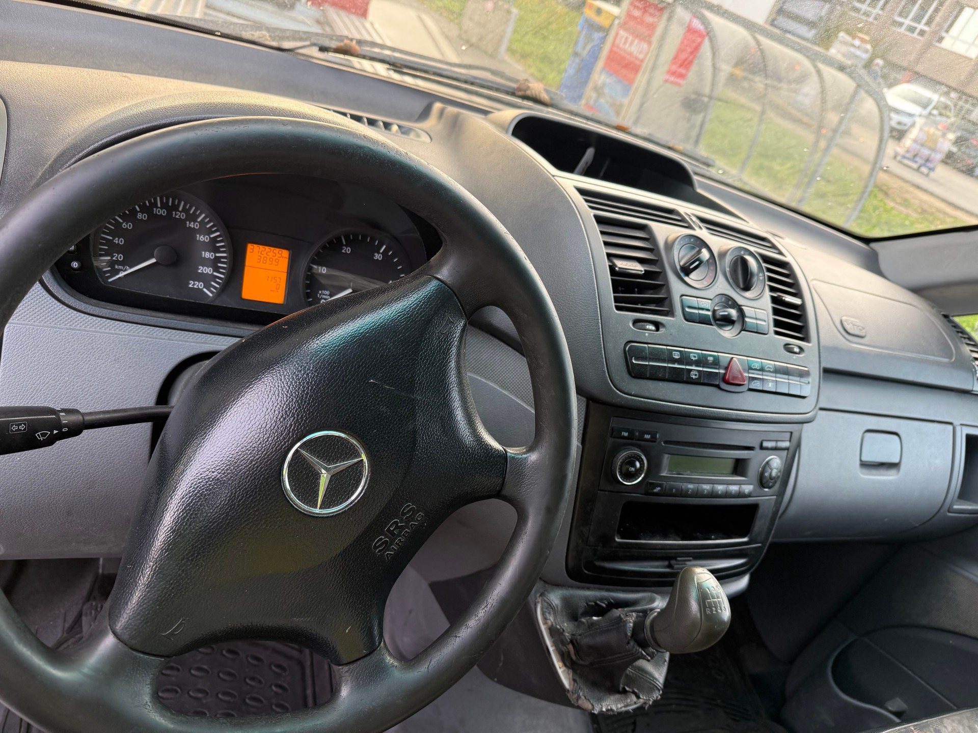 MERCEDES-BENZ Vito 109 CDI EL-image-5