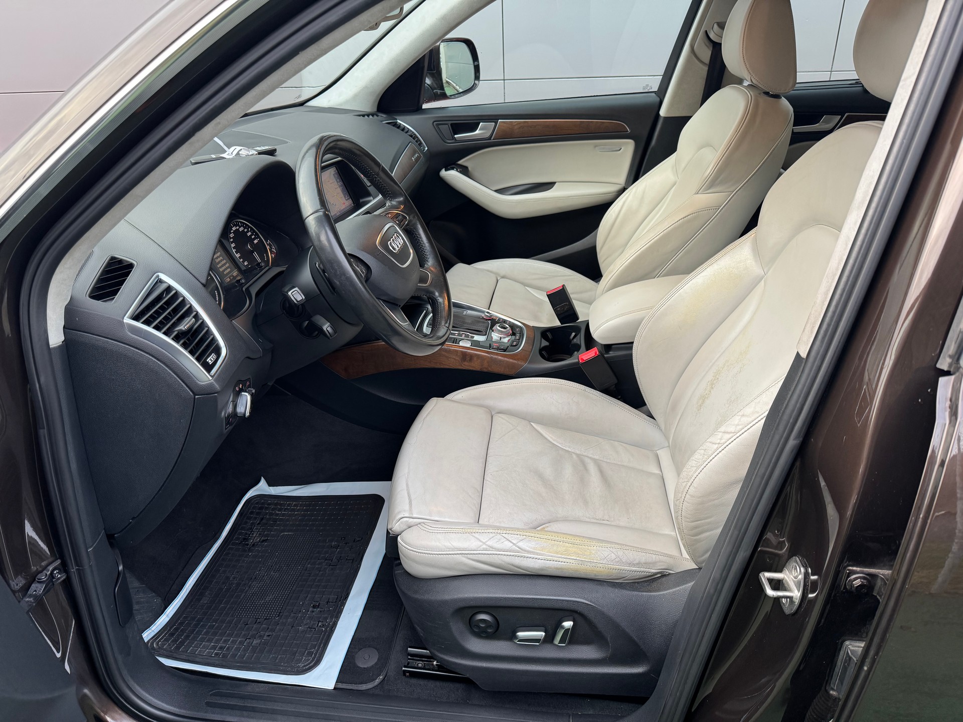 AUDI Q5 2.0 TFSI hybrid quattro tiptronic-image-8