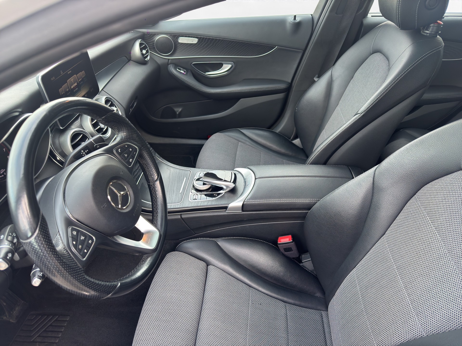MERCEDES-BENZ C 350 e Avantgarde 7G-Tronic-image-8