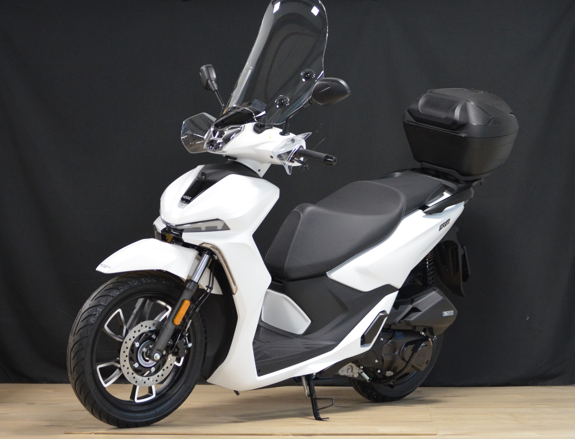 VOGE SR 16 125 2026-showroom-element-1