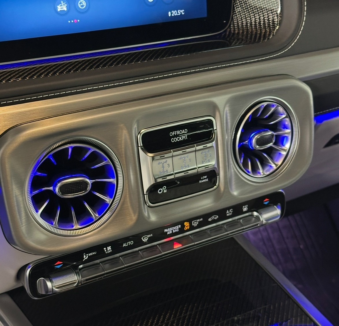 MERCEDES-BENZ G 63 AMG 9G-Tronic-image-16