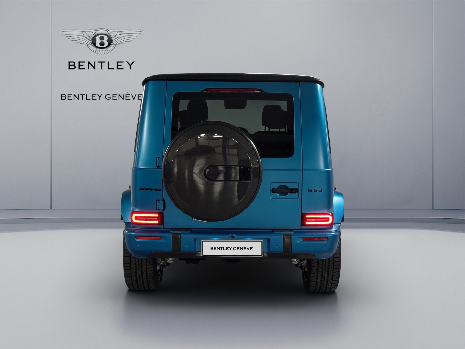 MERCEDES-BENZ G 63 AMG 9G-Tronic-showroom-element-3