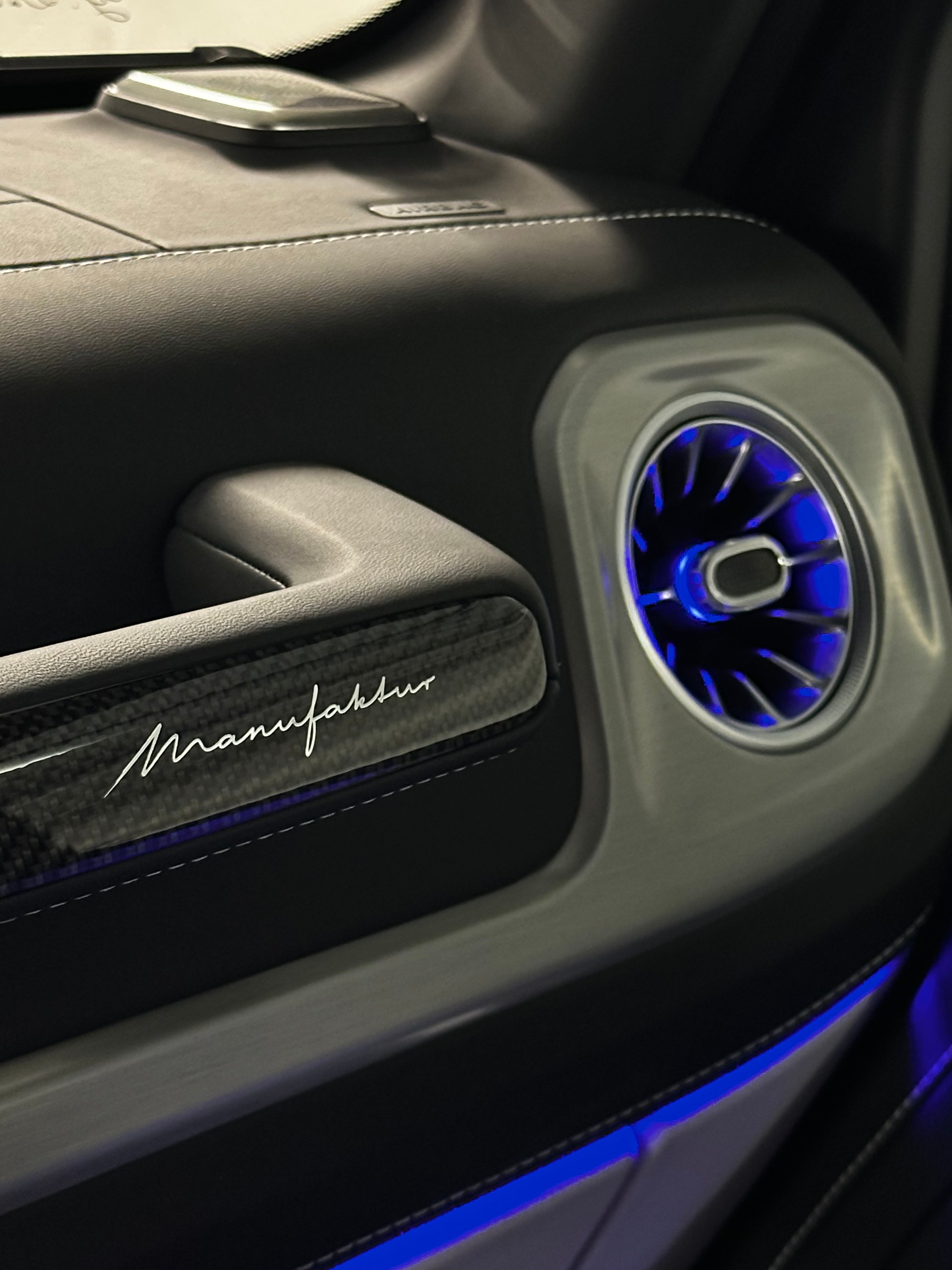 MERCEDES-BENZ G 63 AMG 9G-Tronic-image-18