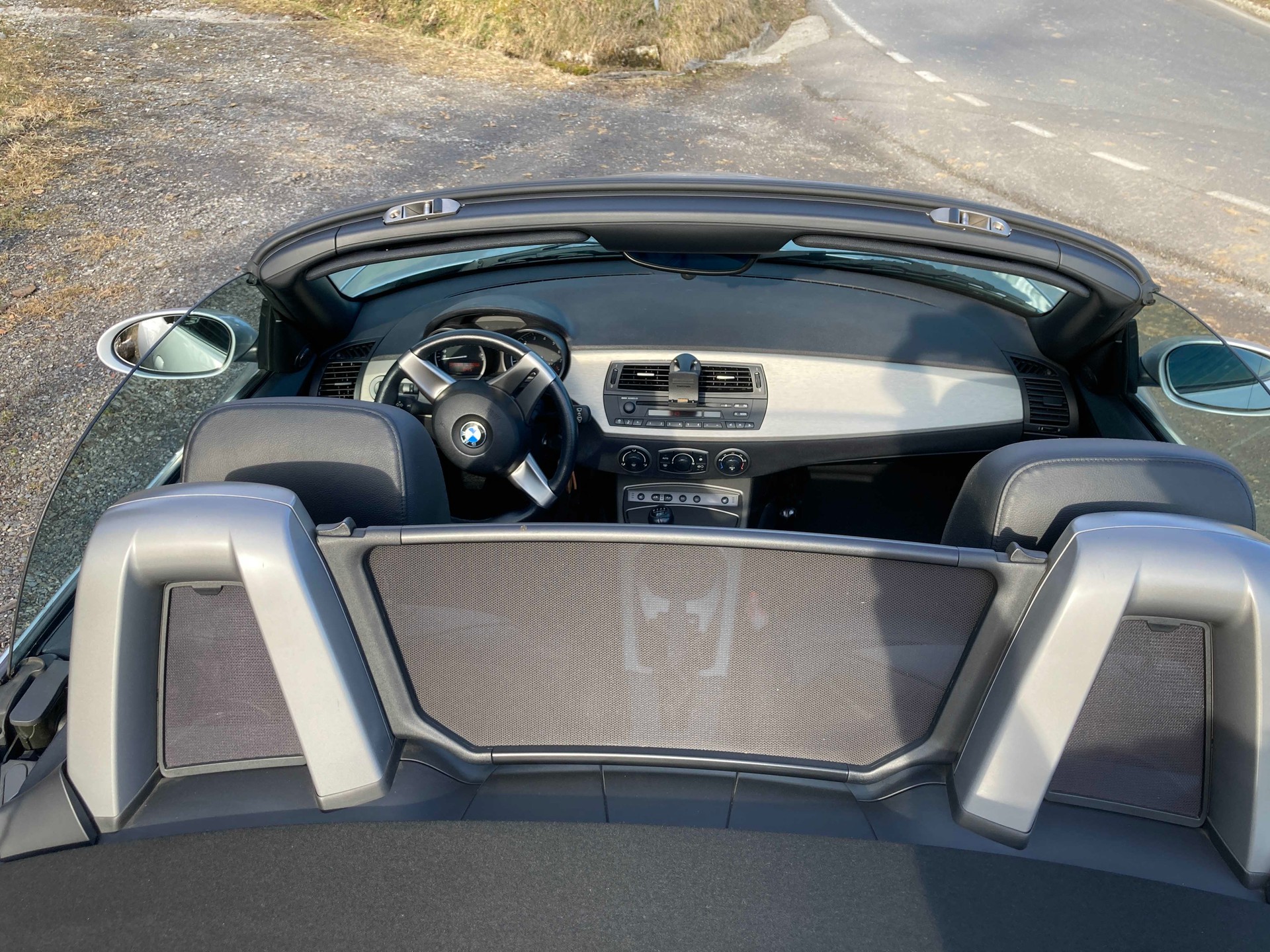 BMW Z4 2.2i Roadster-image-4