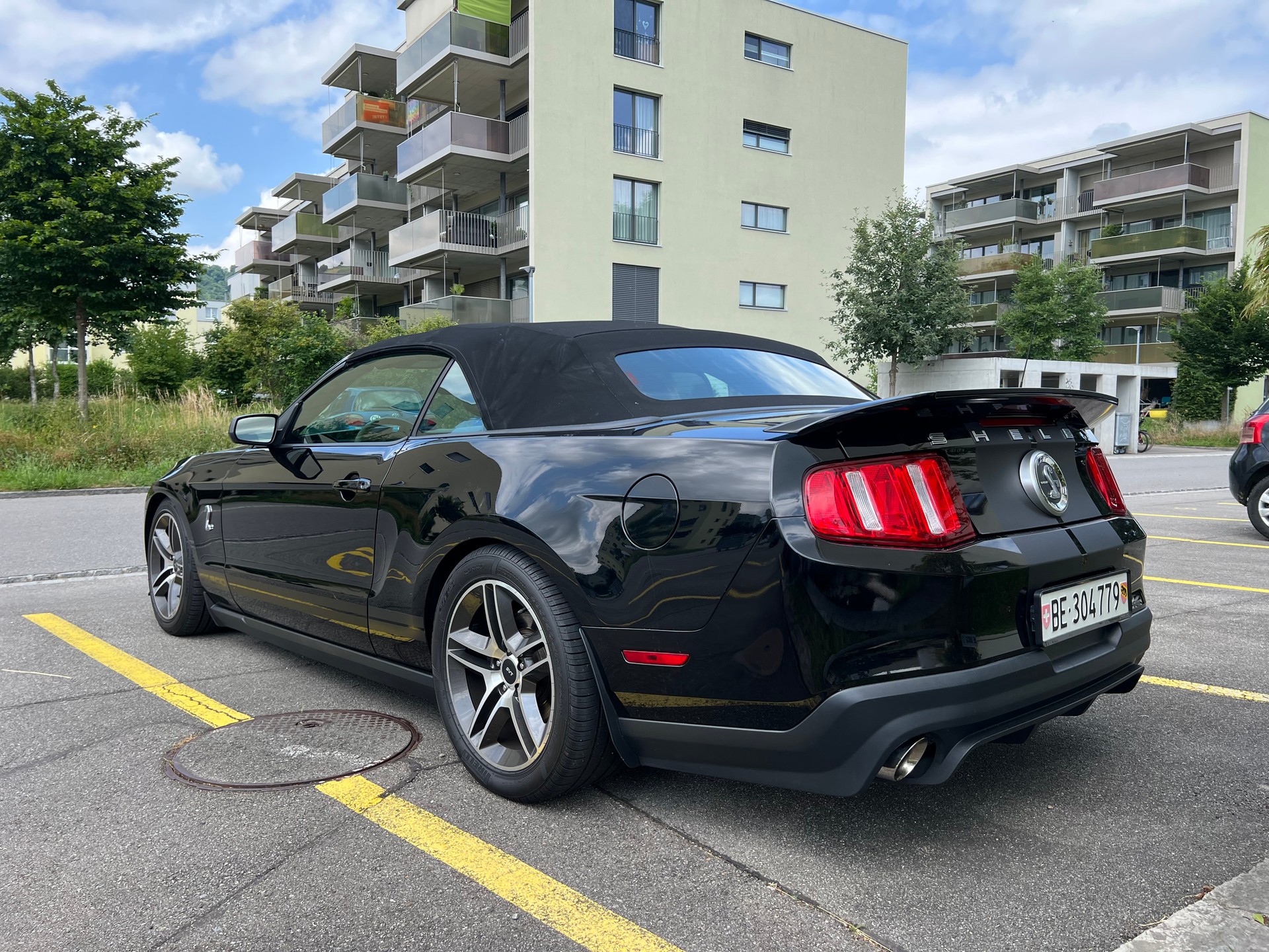 FORD Mustang Shelby GT 500 SVT-image-2