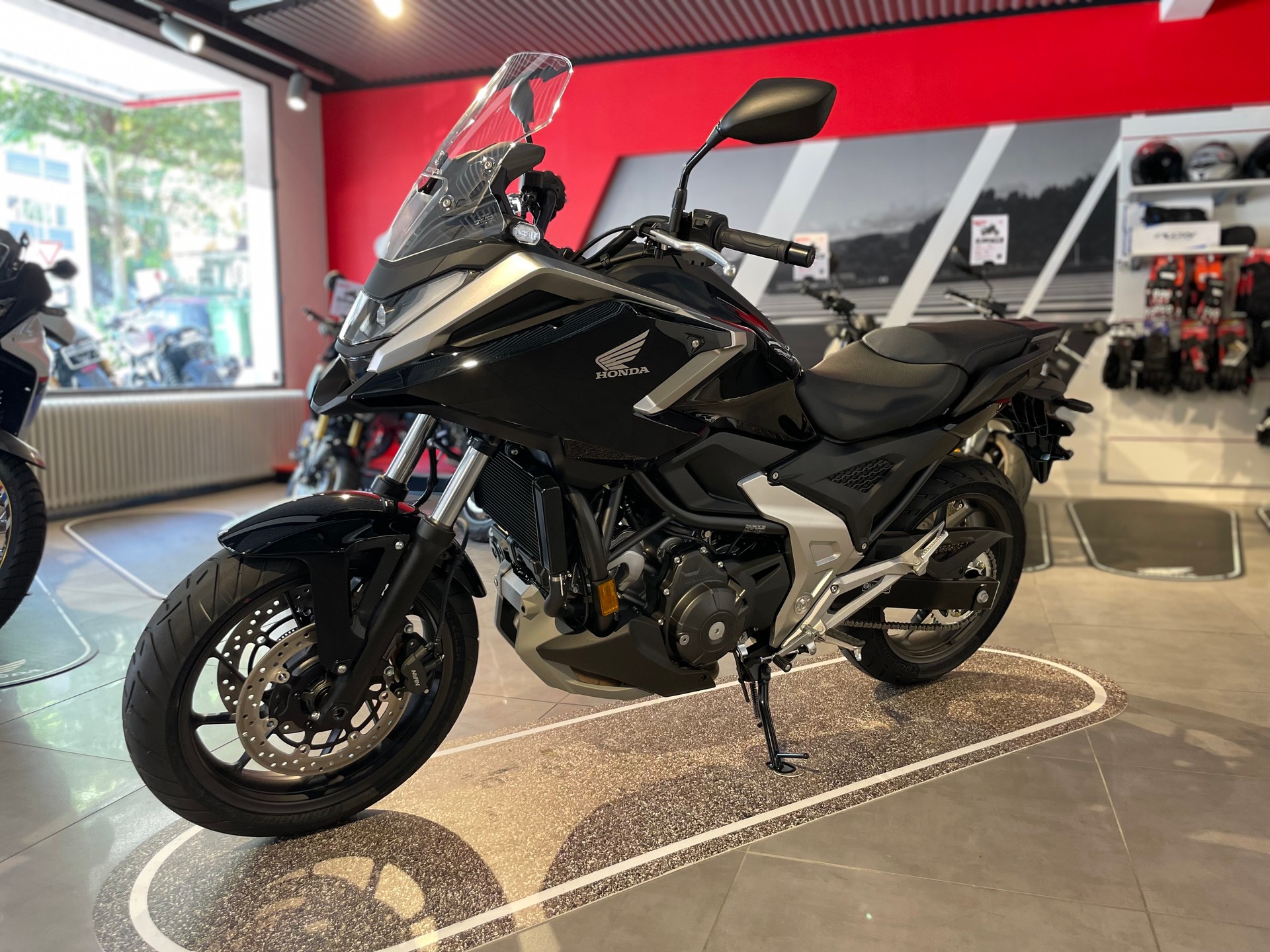 HONDA