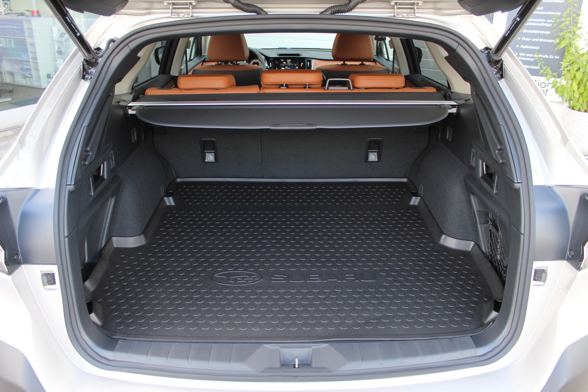 SUBARU Outback 2.5i Final Edition-image-10