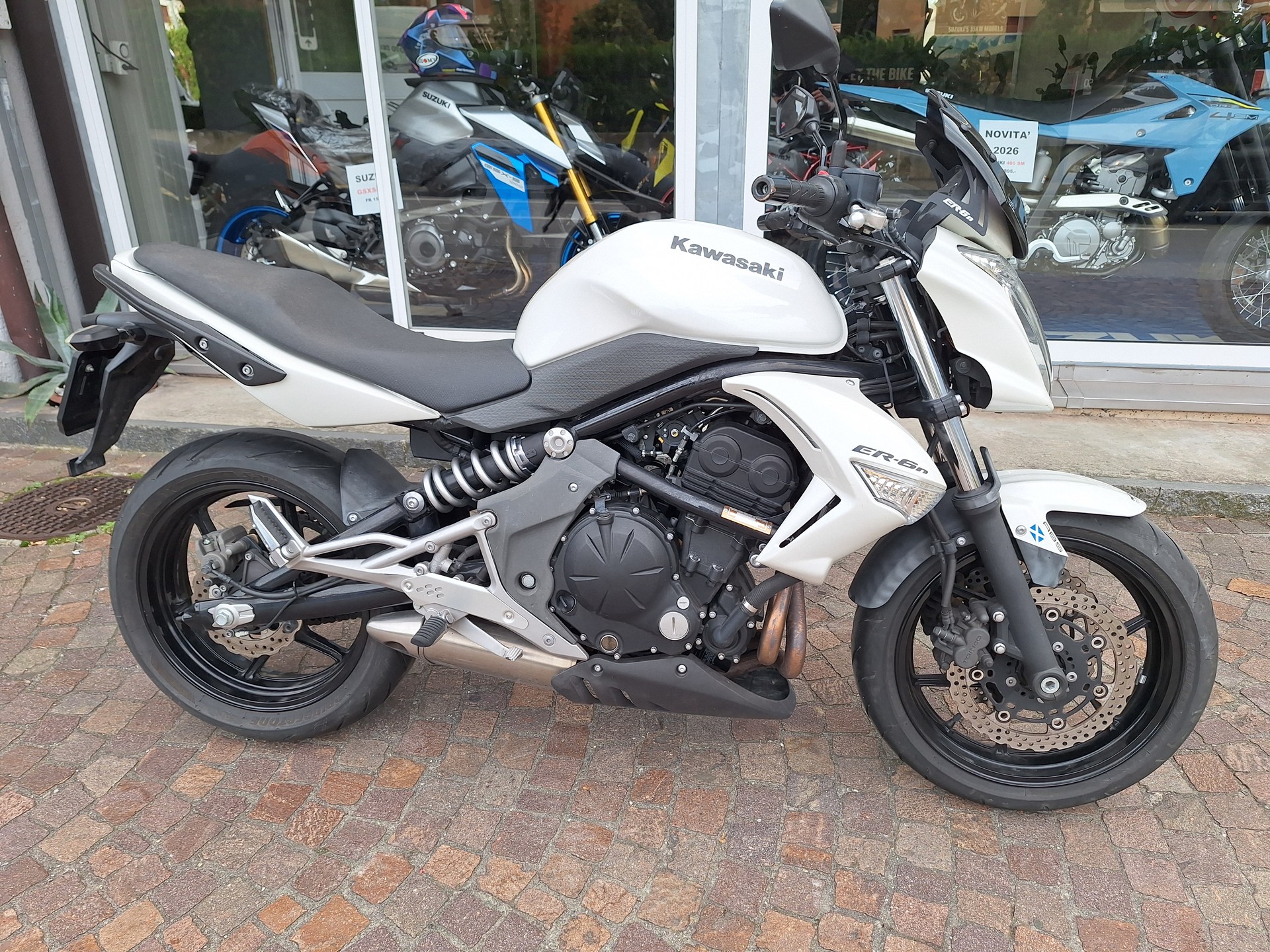 KAWASAKI ER-6 n ABS