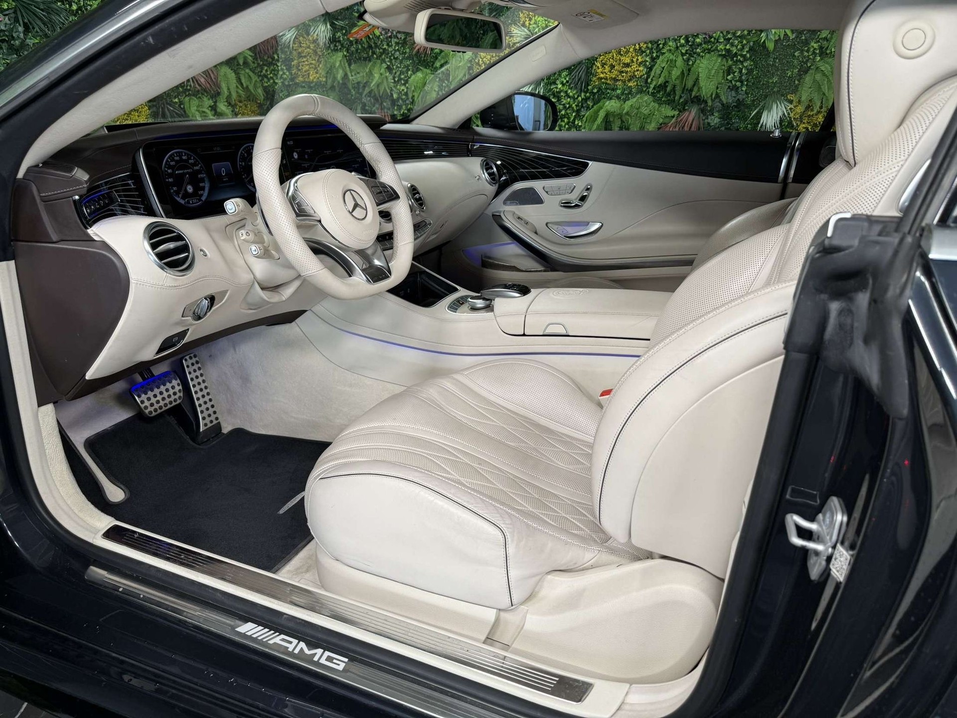 MERCEDES-BENZ S 63 AMG Coupé 4Matic Speedshift MCT-image-11