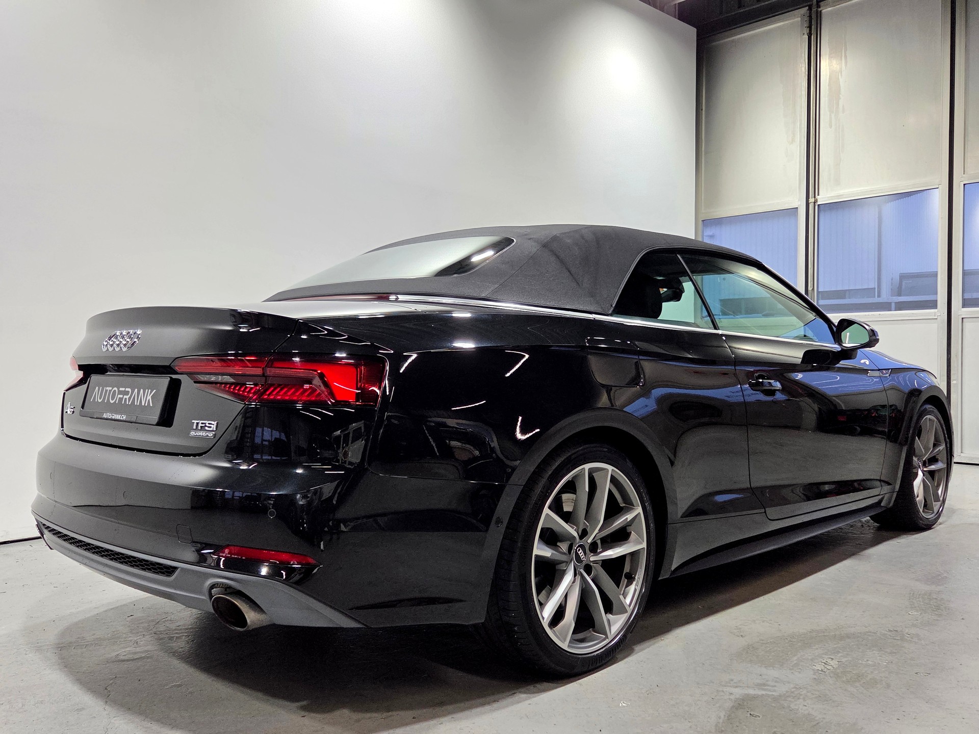 AUDI A5 Cabriolet 2.0 TFSI Sport quattro S-Tronic-image-8