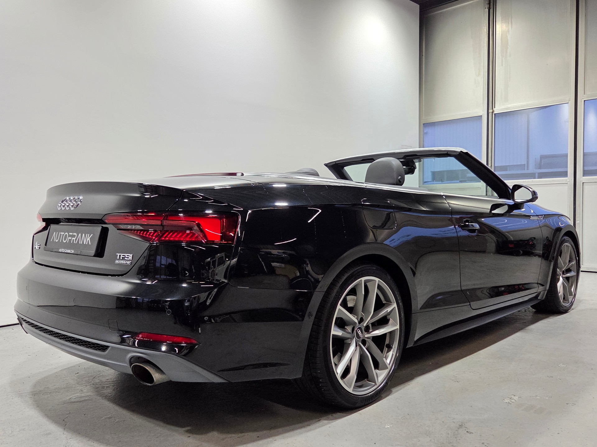AUDI A5 Cabriolet 2.0 TFSI Sport quattro S-Tronic-image-7