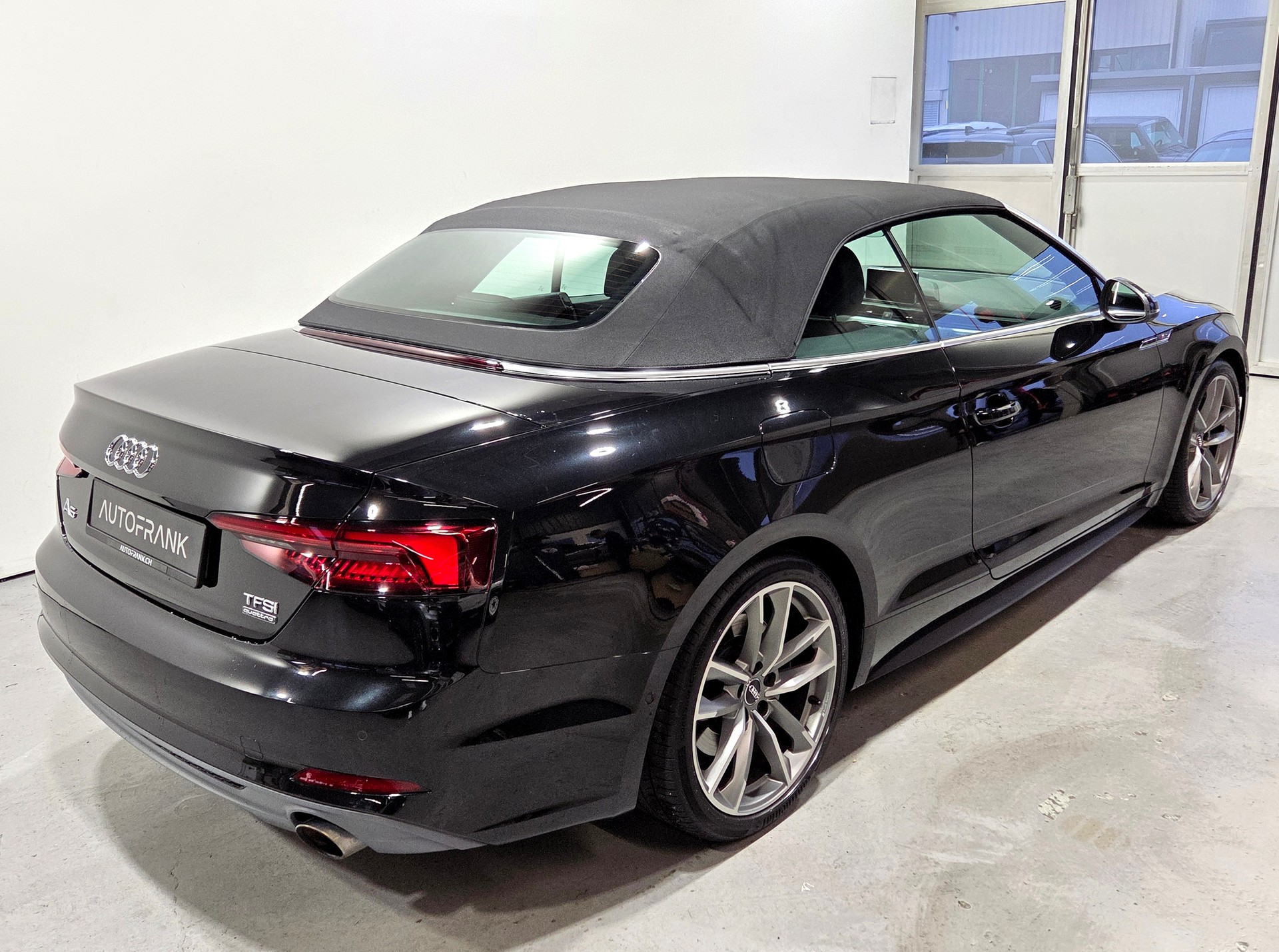 AUDI A5 Cabriolet 2.0 TFSI Sport quattro S-Tronic-image-10