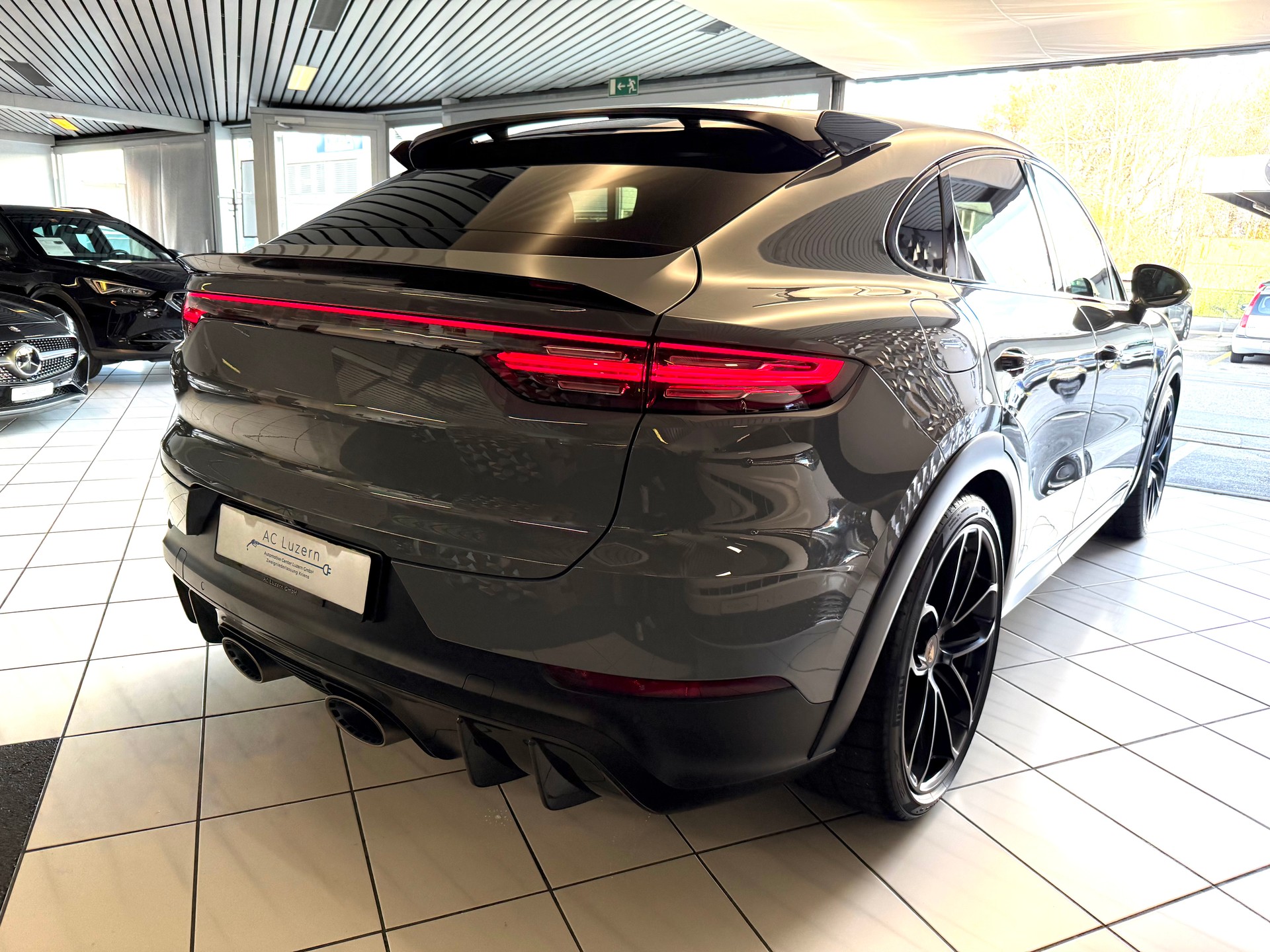 PORSCHE Cayenne Turbo GT-image-2