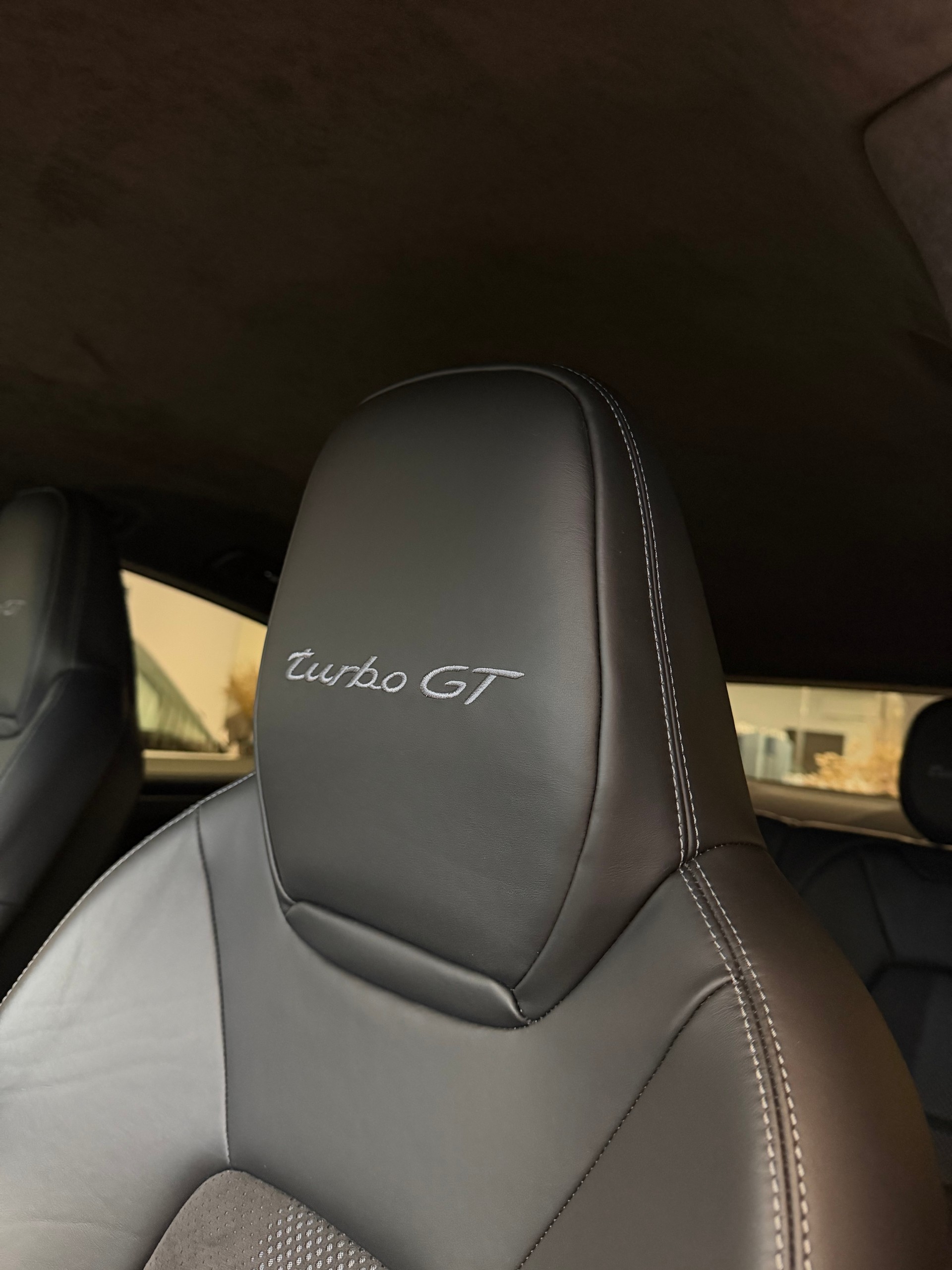 PORSCHE Cayenne Turbo GT-image-19