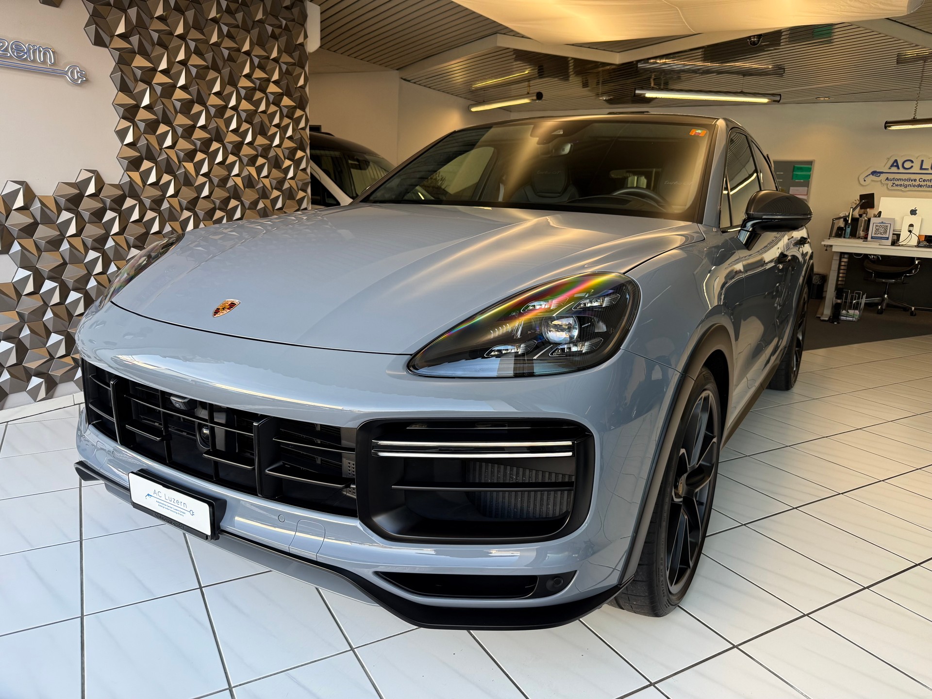PORSCHE Cayenne Turbo GT-image-0