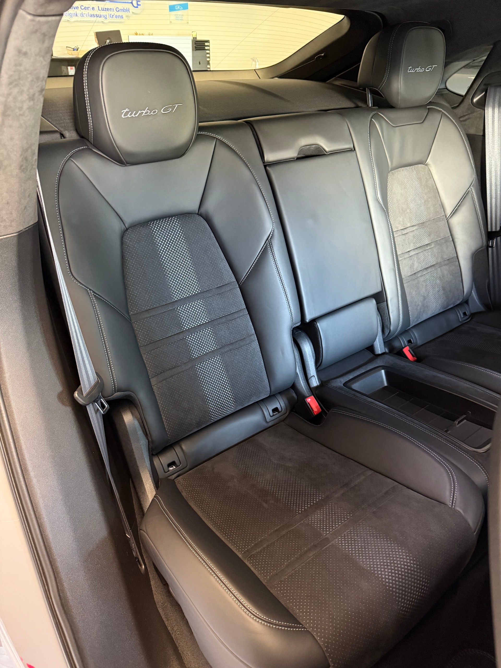 PORSCHE Cayenne Turbo GT-image-8