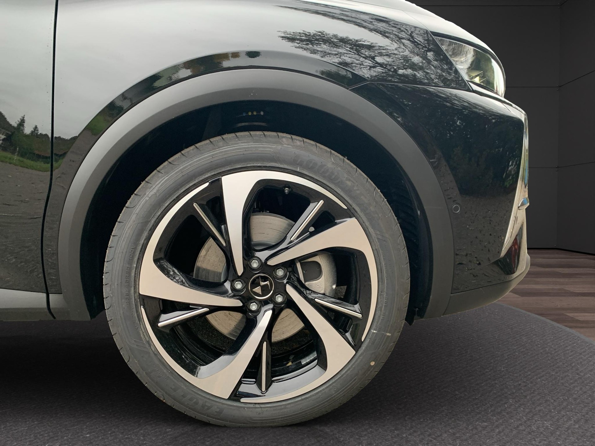 DS AUTOMOBILES 7 1.6 E-Tense Étoile 4x4-image-4