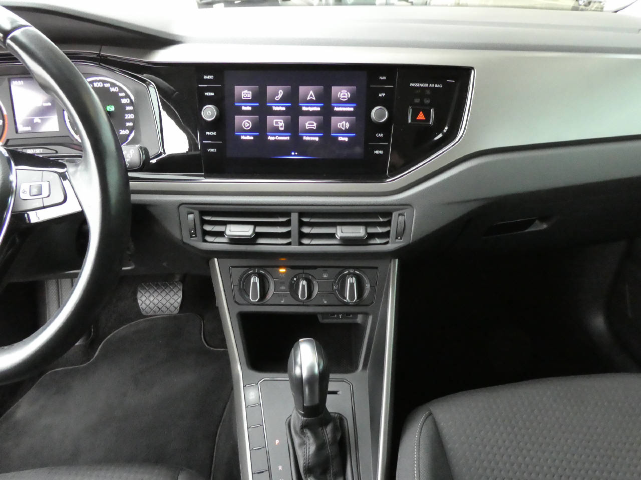 VW Polo 1.0 TSI Comfortline DSG-image-12