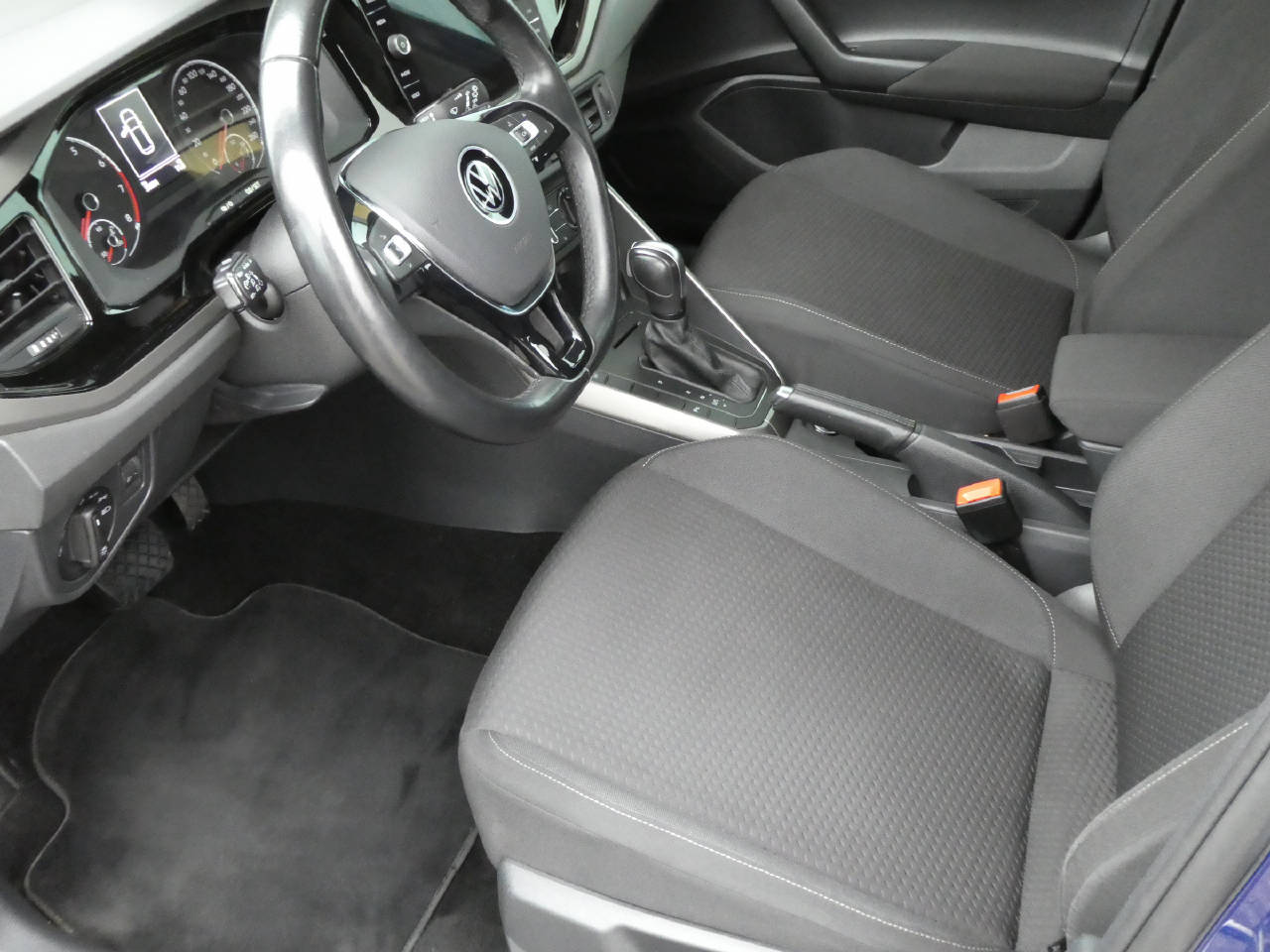VW Polo 1.0 TSI Comfortline DSG-image-8
