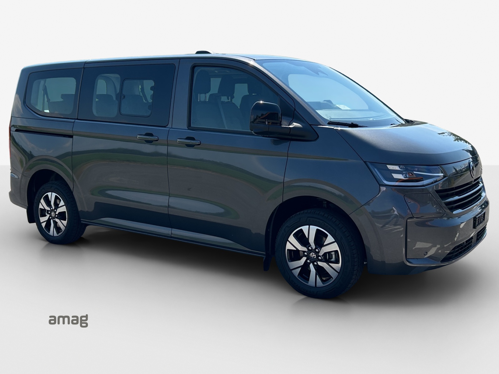 VW Caravelle BEV Life-image-5
