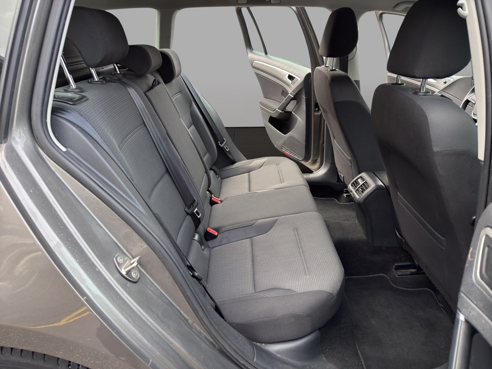 VW Golf Variant 1.2 TSI Comfort-image-18